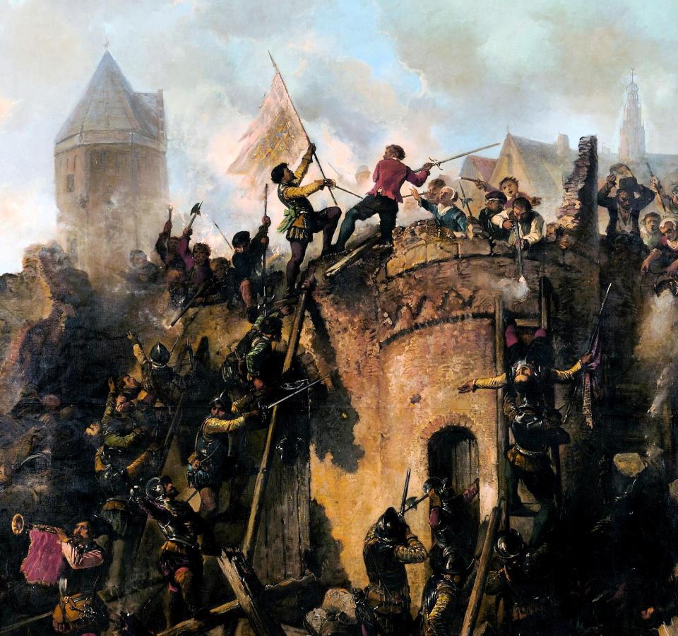 Oude schilderij van Spaanse soldaten die over de muren van Alkmaar heen willen springen met een ladder